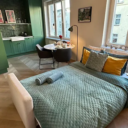 Heron - Old Town Apartman